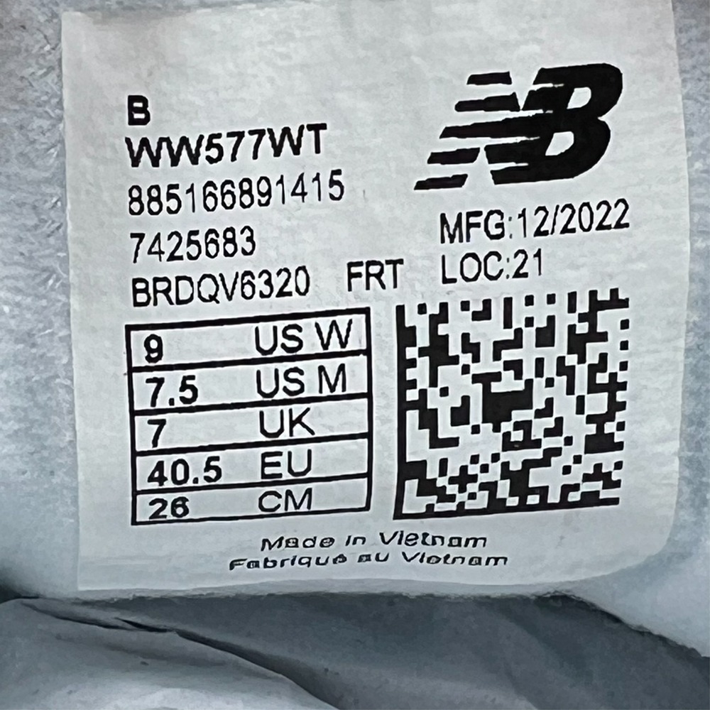 New Balance 577 v1 Walking‎ Shoes Sneaker White Women 9 Men 7.5 Medium New - Picture 16 of 16